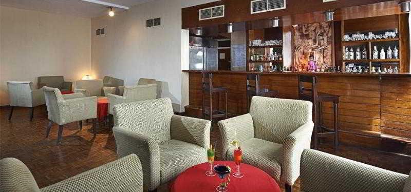 Berjaya Hotel Colombo Dehiwala-Mount Lavinia Esterno foto