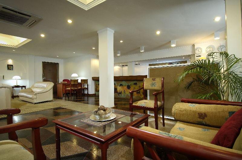 Berjaya Hotel Colombo Dehiwala-Mount Lavinia Esterno foto