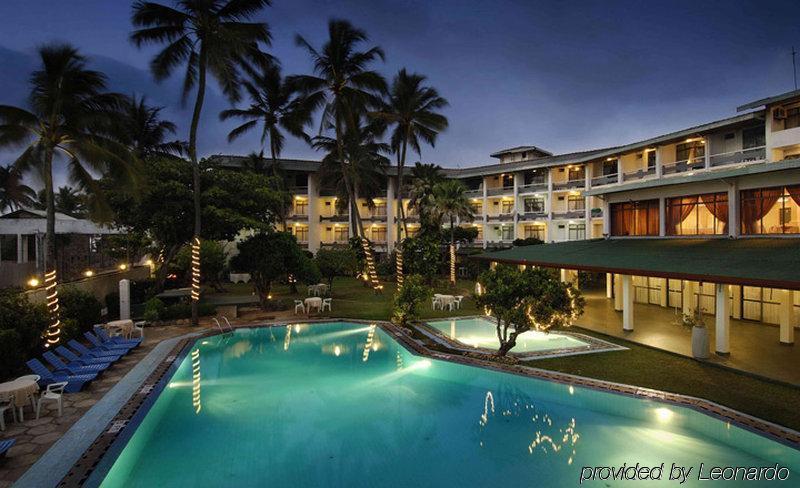 Berjaya Hotel Colombo Dehiwala-Mount Lavinia Esterno foto