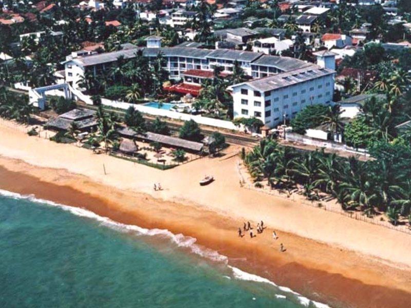 Berjaya Hotel Colombo Dehiwala-Mount Lavinia Esterno foto