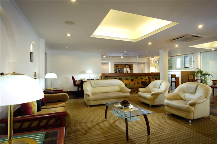 Berjaya Hotel Colombo Dehiwala-Mount Lavinia Esterno foto