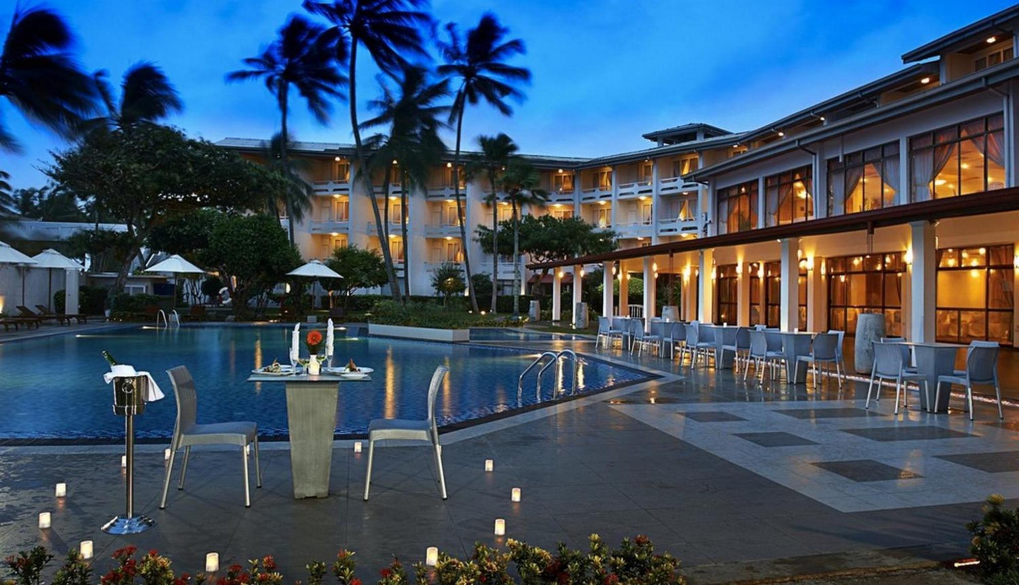 Berjaya Hotel Colombo Dehiwala-Mount Lavinia Esterno foto