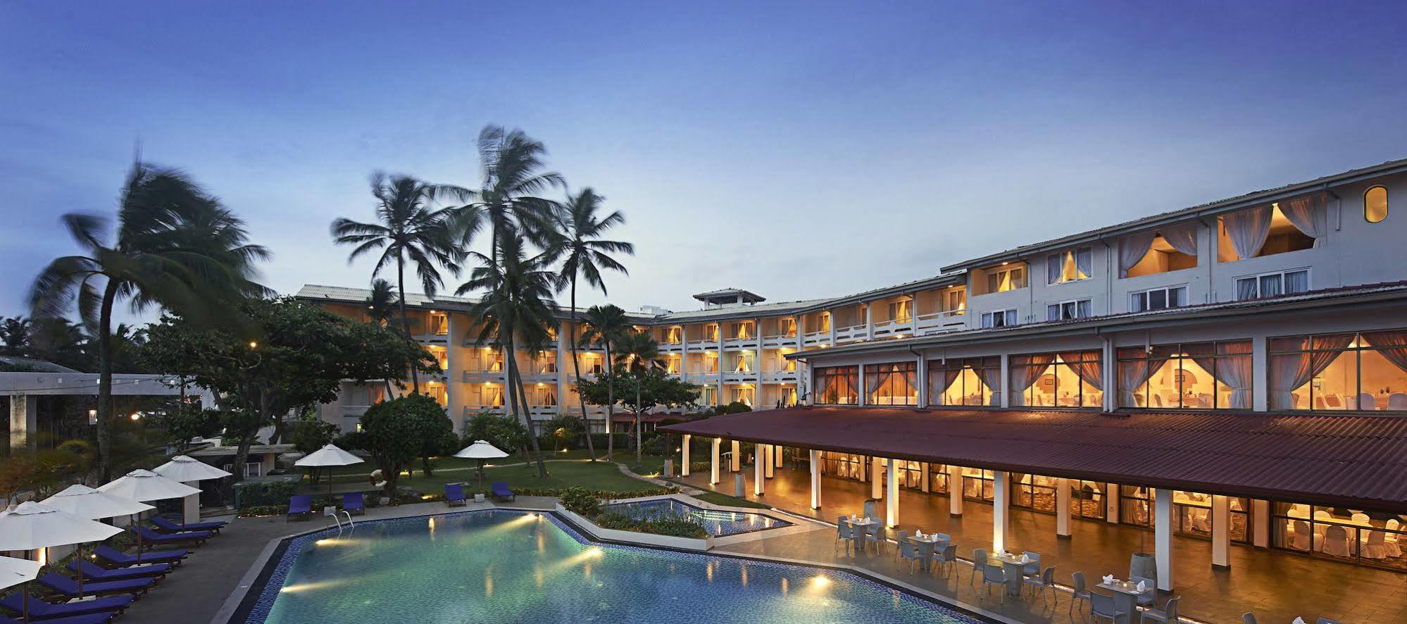 Berjaya Hotel Colombo Dehiwala-Mount Lavinia Esterno foto