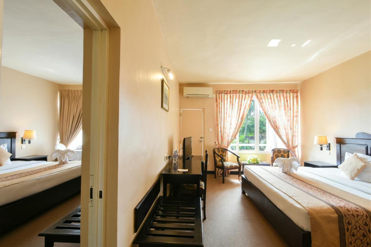 Berjaya Hotel Colombo Dehiwala-Mount Lavinia Esterno foto