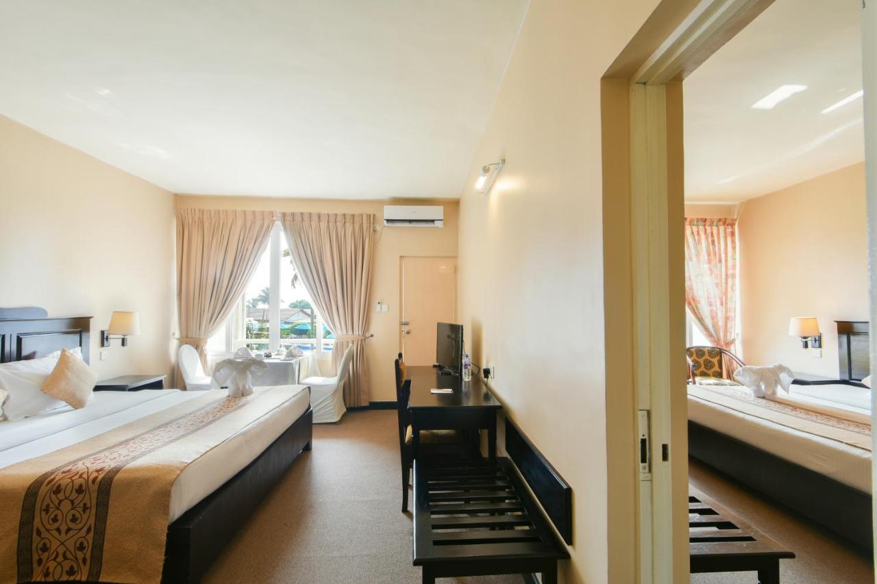 Berjaya Hotel Colombo Dehiwala-Mount Lavinia Esterno foto