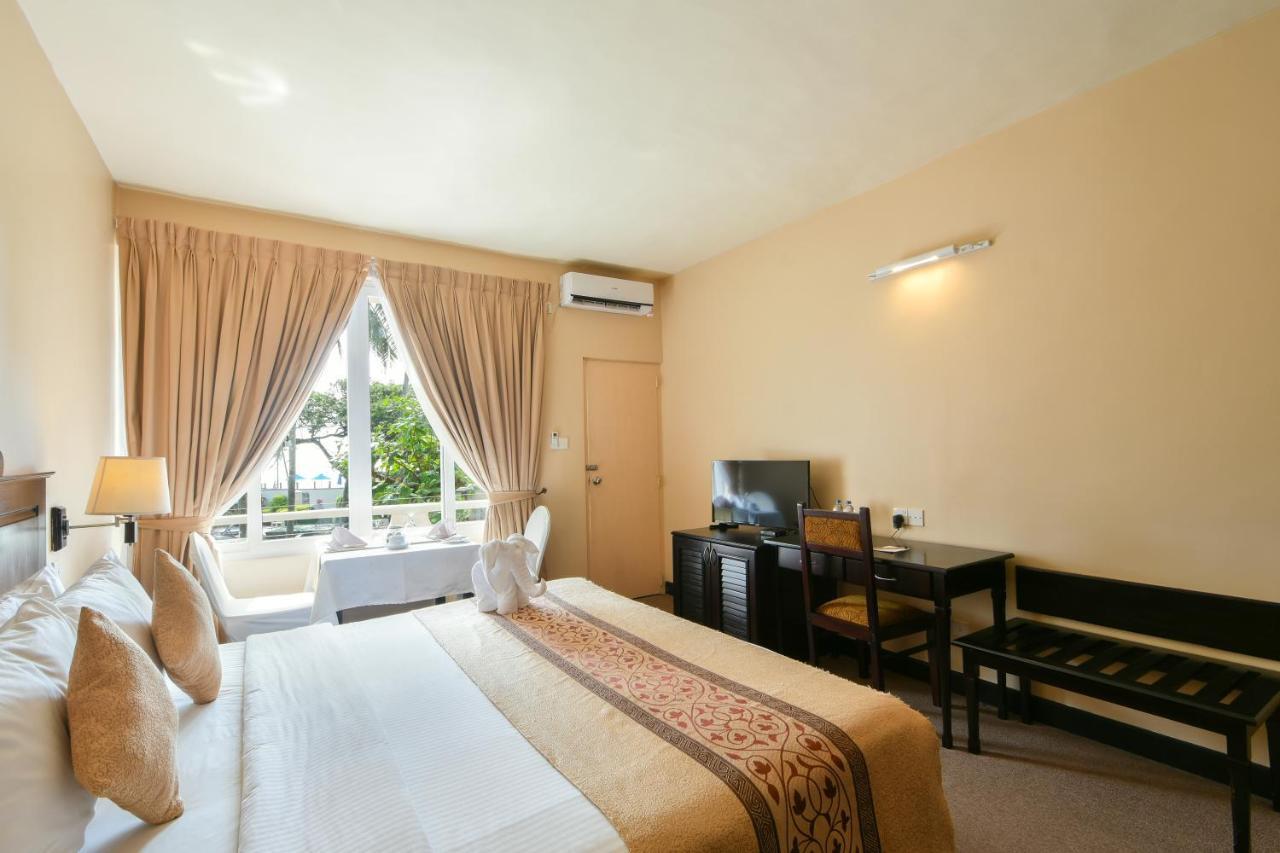 Berjaya Hotel Colombo Dehiwala-Mount Lavinia Esterno foto