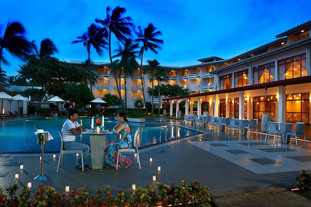 Berjaya Hotel Colombo Dehiwala-Mount Lavinia Esterno foto